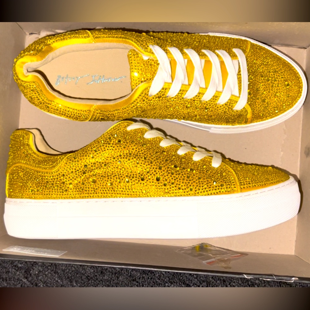 BETSEY JOHNSON SIDNY GOLD MULTI RHINESTONE SNEAKER